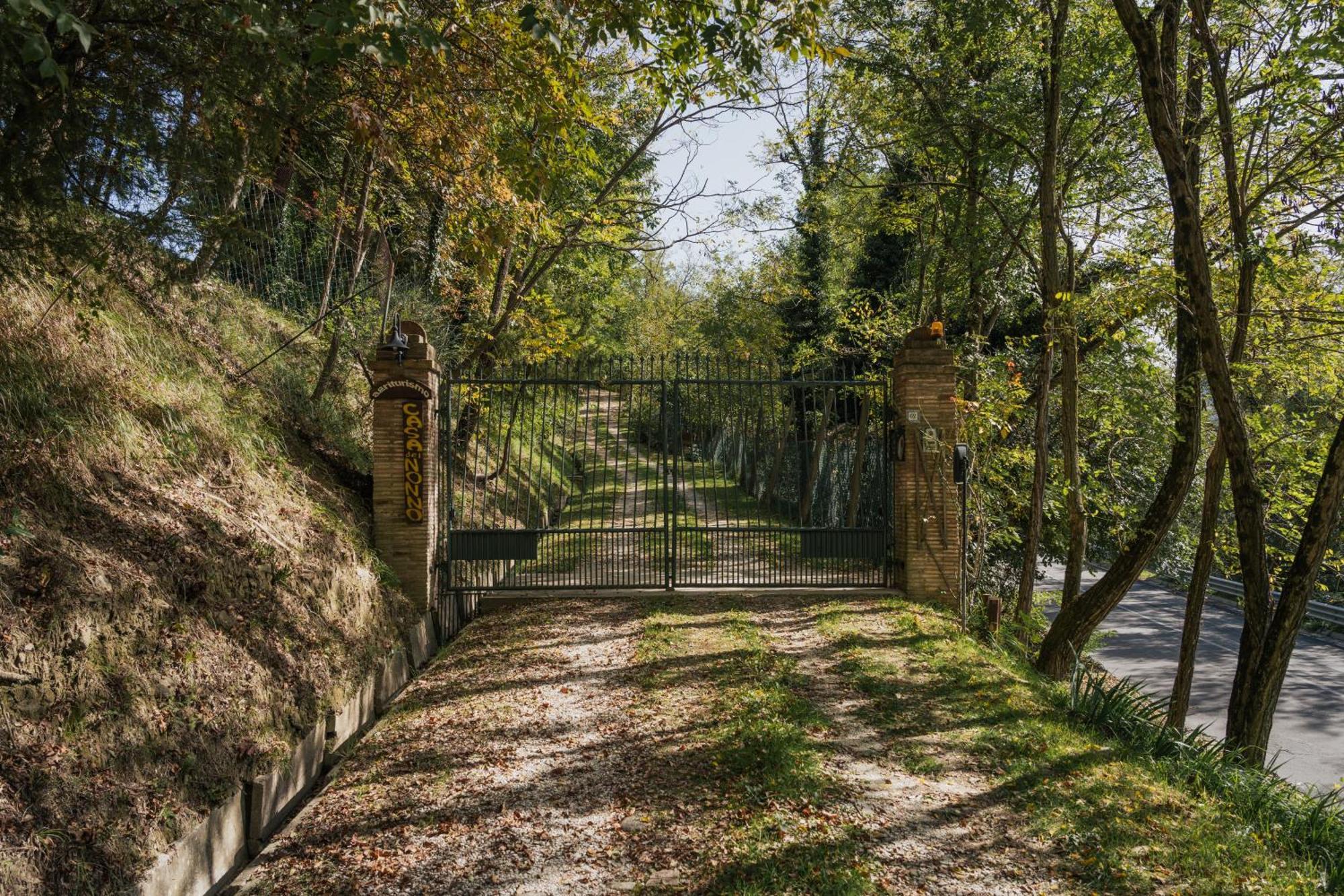 Agriturismo Casa Del Nonno Valfabbrica Екстер'єр фото